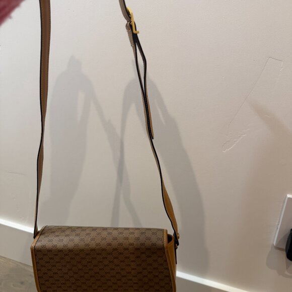 Gucci Shoulder Bag - Picture 10 of 10